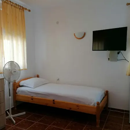 Sokratovi Pensjonat 3*