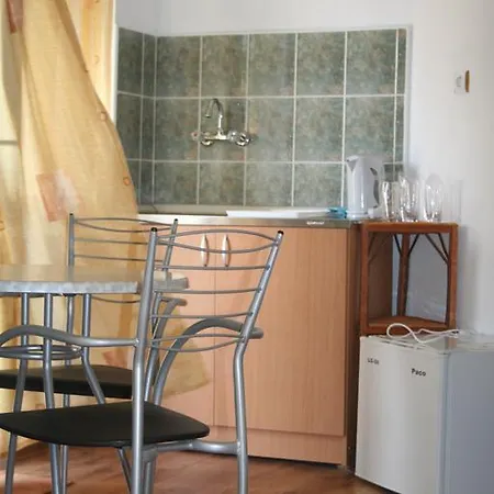 Sokratovi 3* Obzor