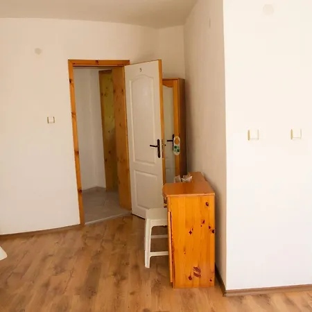 Sokratovi Pensjonat 3*