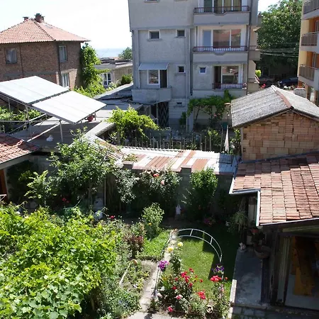 Πανσιόν Sokratovi 3*